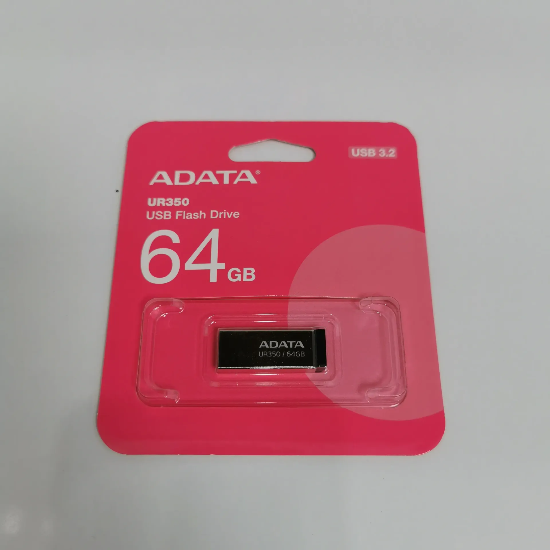 CLE USB 64GB 3.2 ADATA